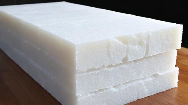 聚氨酯泡沫的特性、生产工艺及建筑保温应用全解析 第3张 聚氨酯泡沫的特性、生产工艺及建筑保温应用全解析 第3张